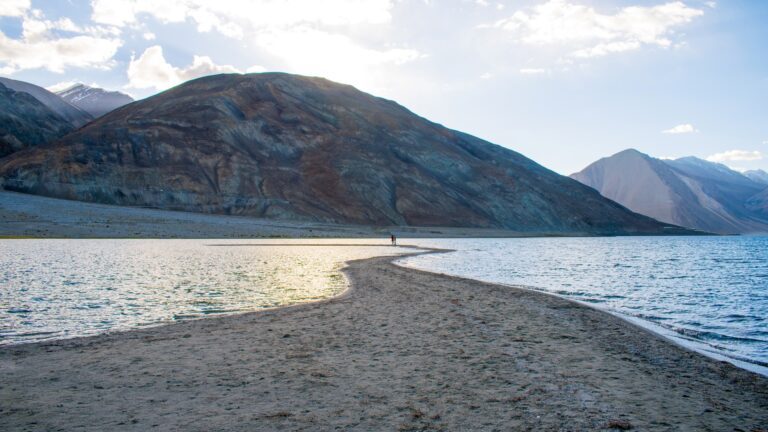 Mountain view in Pangong Tso Lake